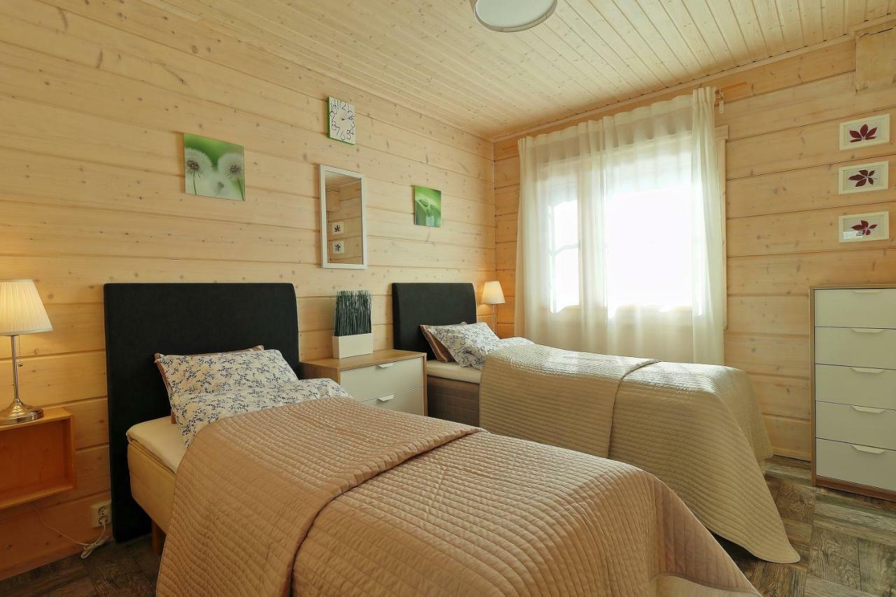 Villa Maria Cottages Jaala Exterior foto